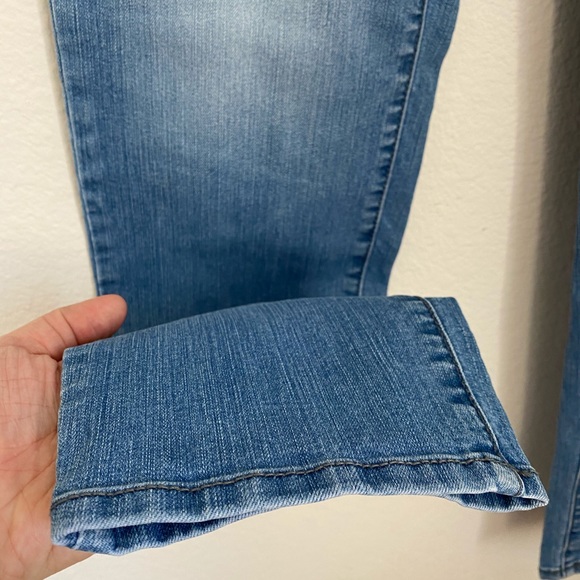 Chico's Platinum • Washed Blue Curvy Ankle Cropped Jeans - Picture 8 of 11